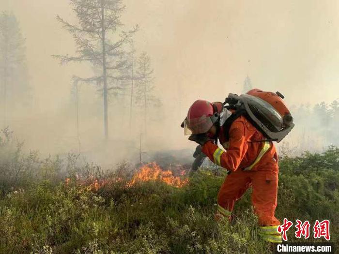 ͼΪ��ҵ�˻���˻𡣺������Ҽ���Ȼ��������ͼ