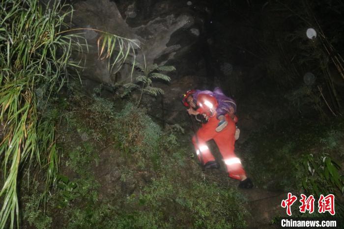 ͼΪ������Աת�Ʊ�����Ա���������� ��