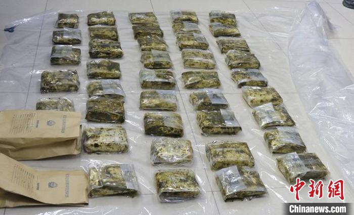 ����ͭ�ʾ����ƶ����ɻ�Ʒ��27����ץ��13��