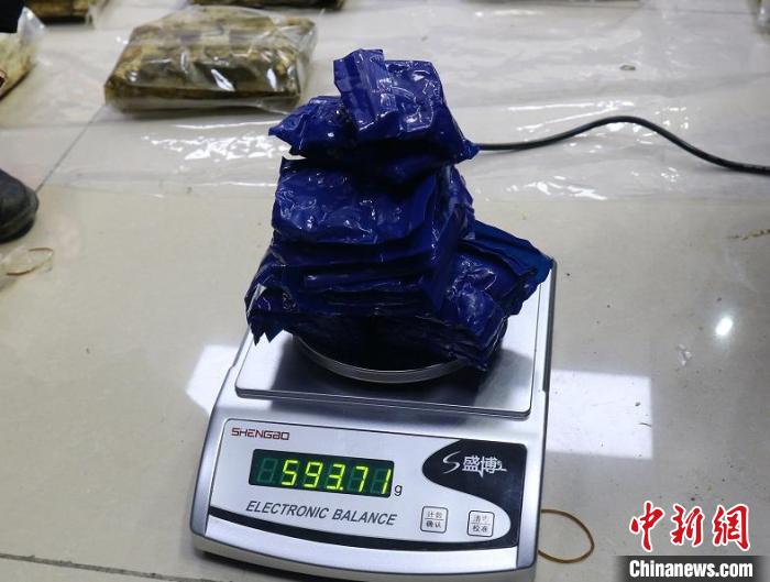 �������Ķ�Ʒ��������ͼ