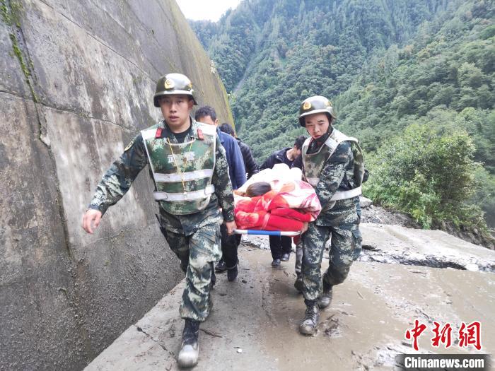 ������֥���ڶι�������·�������侯�ٱ���ȫ����ͨ