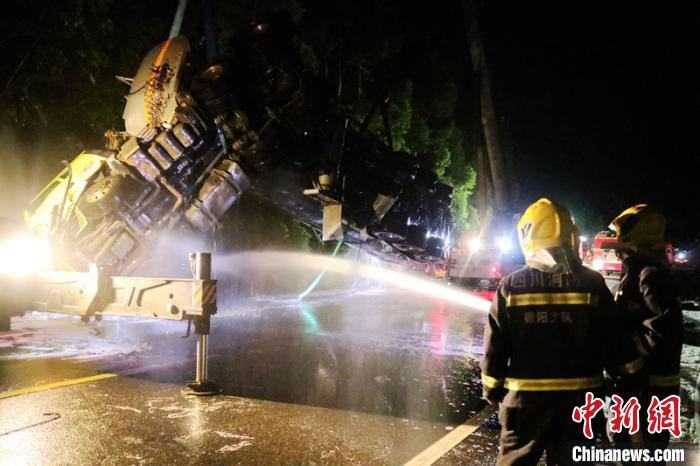 �������ڶԲ෭���͹޳����з��������������ṩ