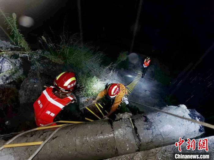 ������Ԯ��Ա��������Ӫ�ȱ������ڡ������� ��