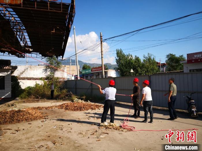 ��ȡ̮���¹�Ѫѵɽ����ڵ�̺ʽ��չ��ȫ����������