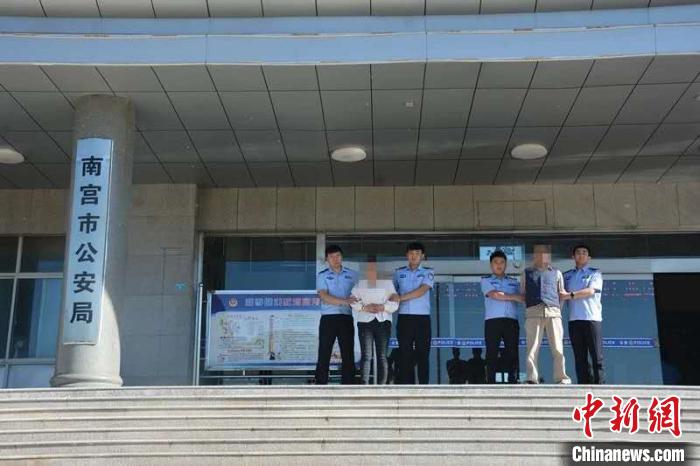 �ӱ��Ϲ��ƻ�һ��25��ǰ���������������ѱ�ץ��