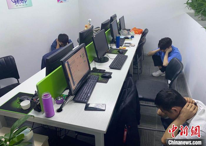 ͼΪ������������Ƿ���Ӫ��������ڻ�ƽ̨�Ż�����й����ָ��·־ֹ�ͼ