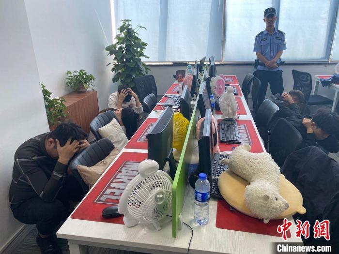 ������������Ƿ���Ӫ��������ڻ�ƽ̨�Ż�