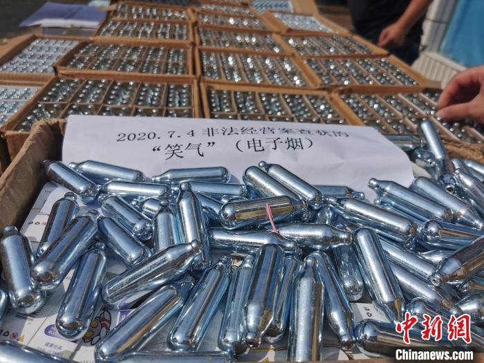 ͼΪ�������ġ�Ц�������������� ��