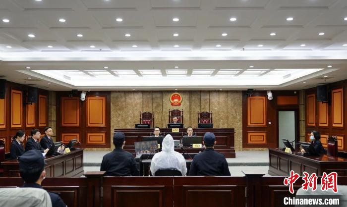 曾受贿707万玉林市原公安局长李庄浩一审获刑11年半