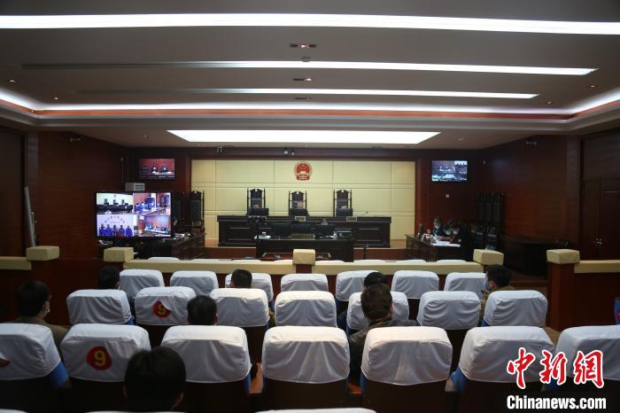 �ӽ�����180���Σ�շ����㵹������5�˻��̣�ͼ��