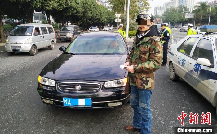 ����һ���Ӽݿ���ιҿƻ���Ԫ���֤��·����