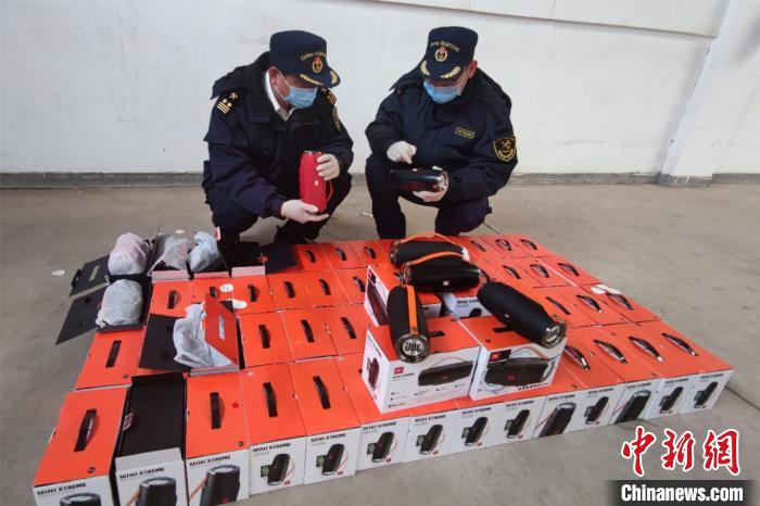 赣州海关查获一批汽车零配件等涉嫌侵权货物