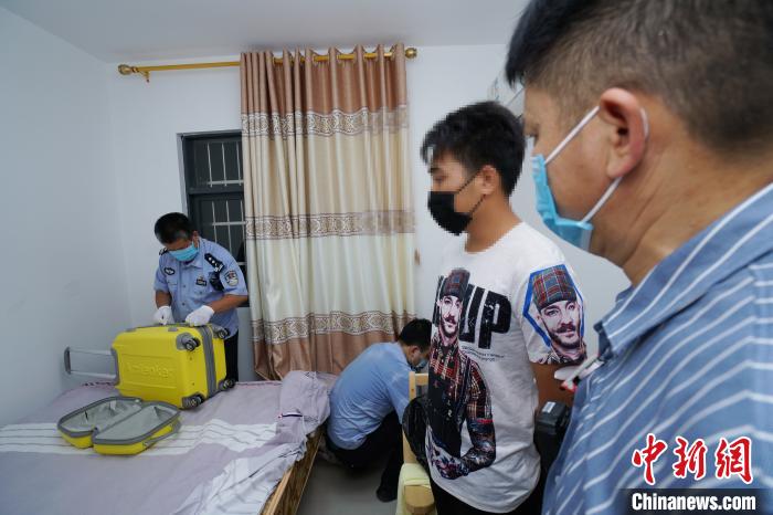 ͼΪ�Ѳ��ֳ��������ܺ� ��