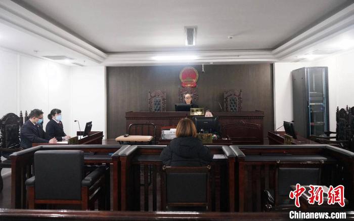 高空抛物罪入刑常州一女子扔菜刀获刑6个月