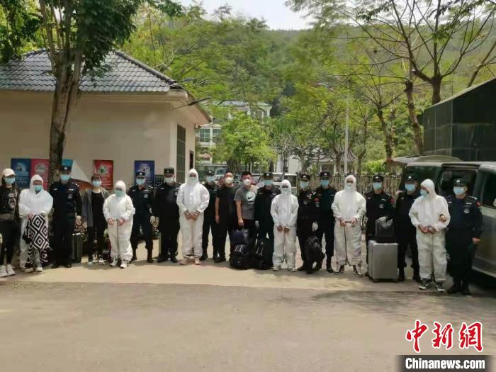 全家出动行骗内蒙古警方破获特大网络虚假投资诈骗案