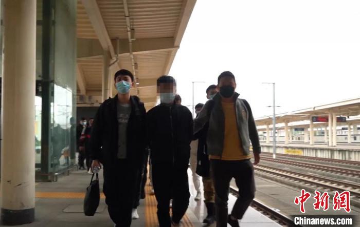 �𻪾���Ѻ���������ֳ�����֣���� ��