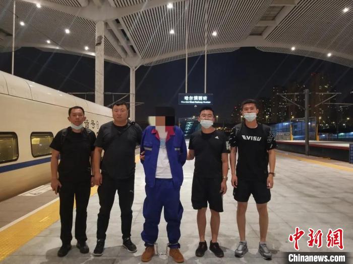 身负5条人命男子潜逃22年被内蒙古警方抓获