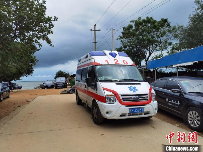 广西北海排筏侧翻已致8死13伤涉事筏主被控制