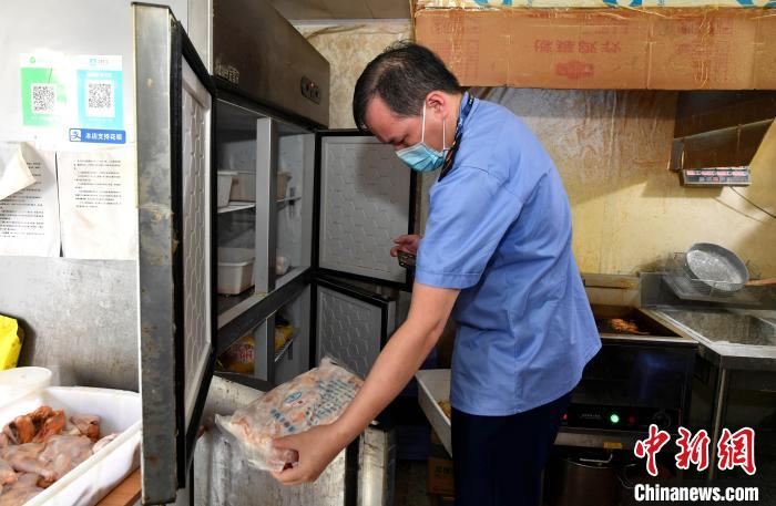 ���ݳ�����չʳƷ��ȫ����һ����ʳ���������������ͣ