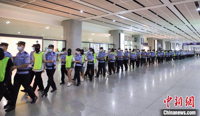 3000���˱�ƭ���պϷʾ������һ����թƭ�Ż�