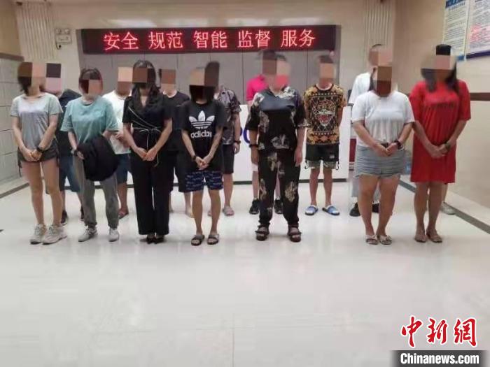 贵州遵义警方破获一起特大“两卡”新型专业洗钱犯罪团伙案件