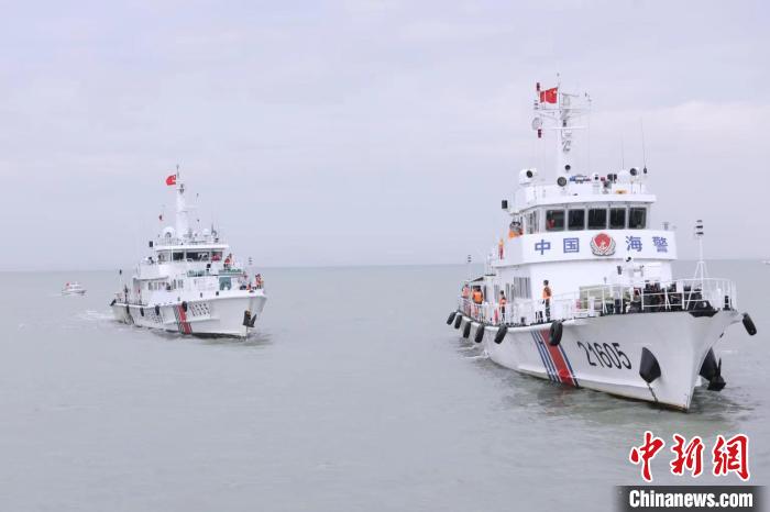 广东海警局联合广东省公安厅开展“清湾行动”查获非法船舶860艘