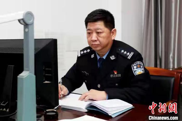 武汉经侦民警孟雷:打击涉税犯罪的“破案尖兵”