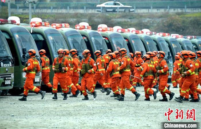 ɭ������Ա�ǳ��ϸ��𳡡������ҿ� ��