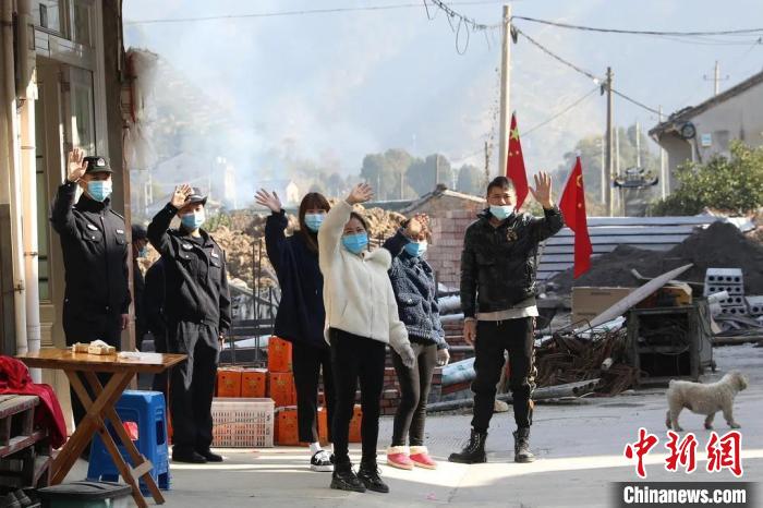 ���ĵ��ٺ����ڻ������� �����ι�ͼ