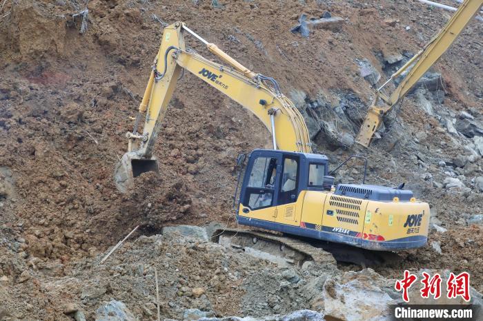 ���ݱϽ�ɽ�廬���ֳ�����ץ��Ԯ���ƽ�72Сʱ��