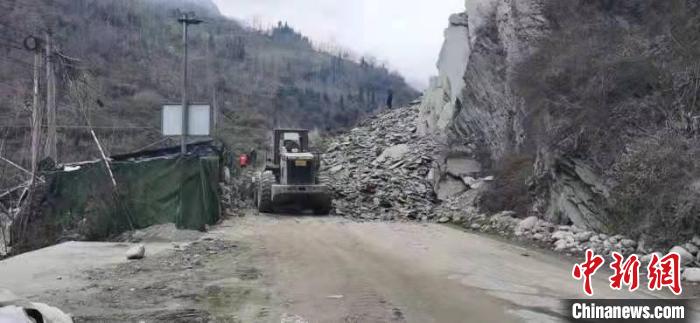 �Ĵ�ƽ�䣺����247�����µ�·�ж�����������