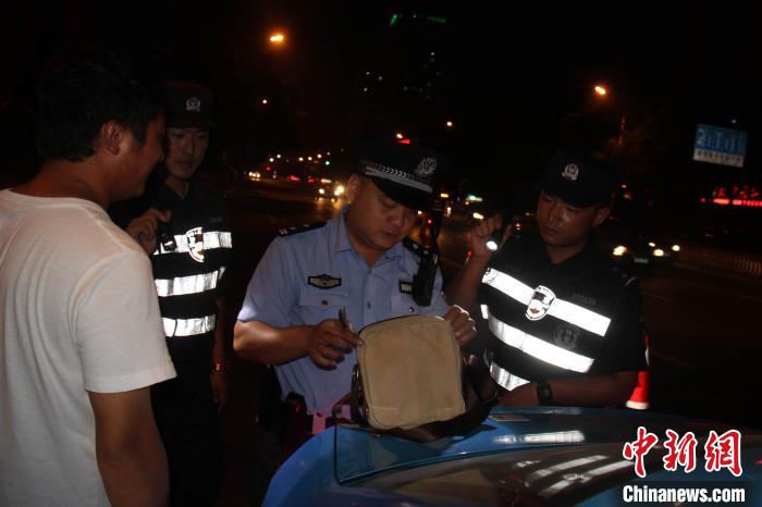 ׷�������񾯼ֳ�ȫ��ѡ�񵱾��죬��Ҫ�ɳ�������