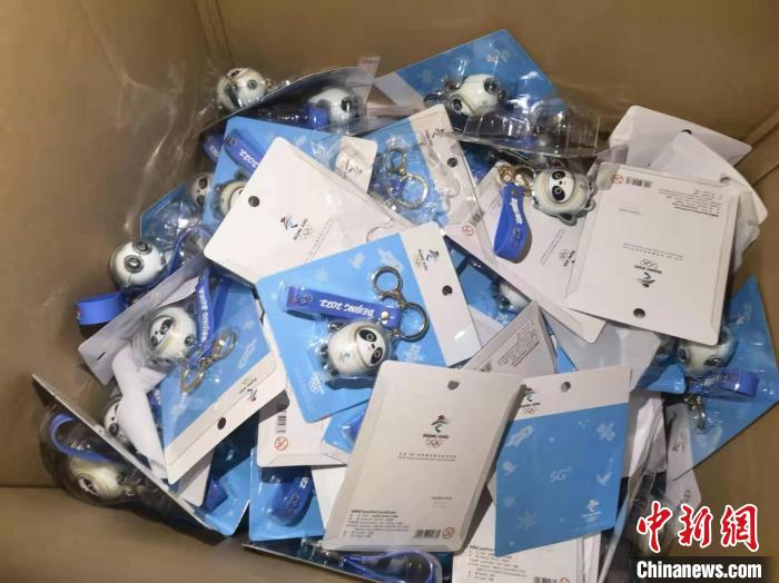 广东警方去年共破侵犯知识产权犯罪案件2600余起