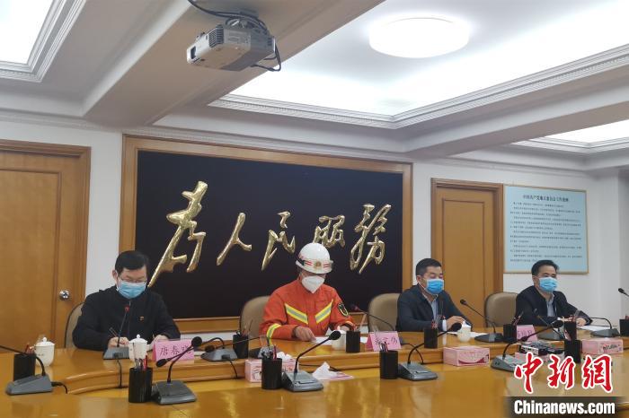 福建泉州一酒店坍塌已致13人遇难19人仍在搜救中