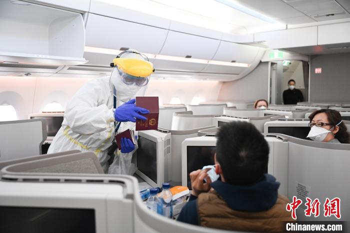 上海入境中转者一律在沪隔离14天苏浙皖封闭式转运