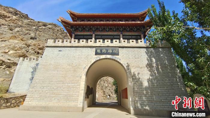 铁门关关隘。 史玉江 摄