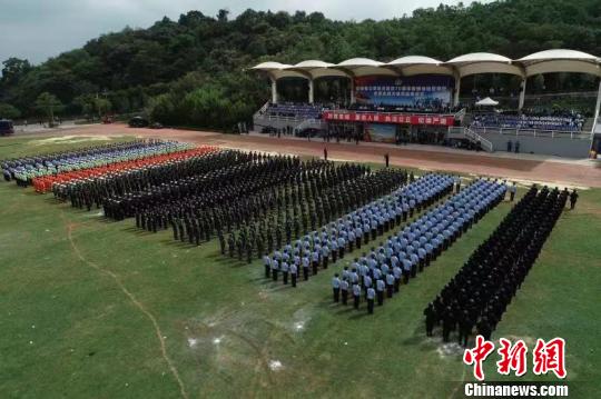 云南警方举行全警实战大练兵