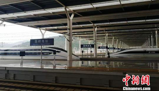 中秋假期云南铁路发送旅客近85万人次高铁发送旅客增长44%