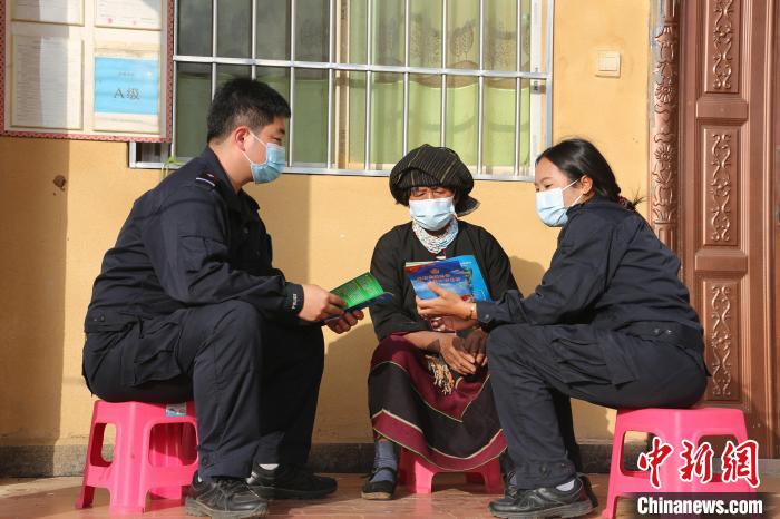 点击进入下一页