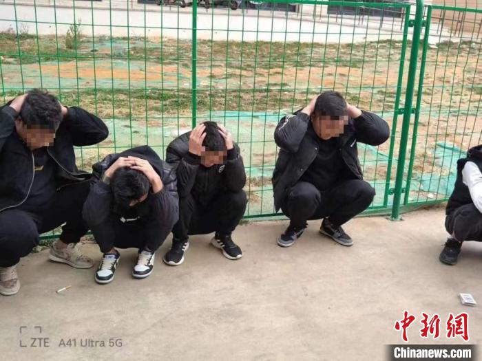 昆明警方打掉一涉嫌组织运送偷越国(边)境团伙抓获15人